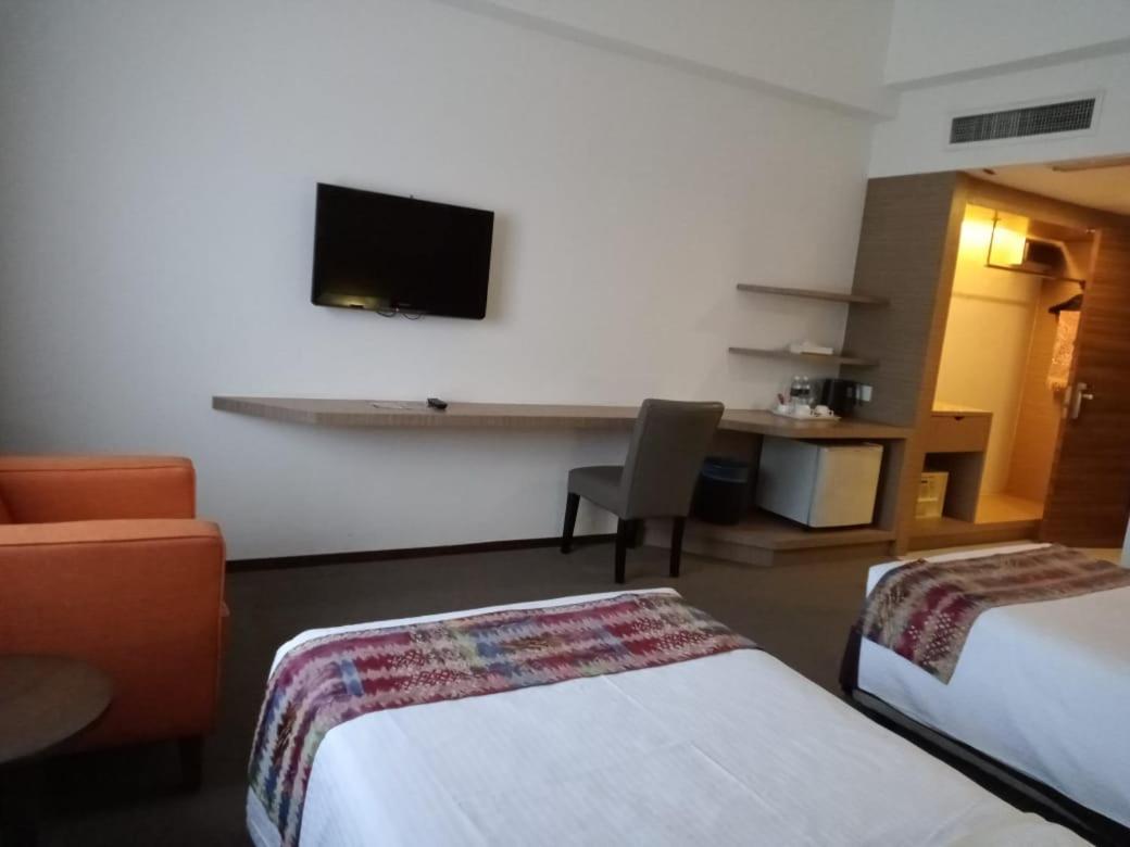 Grand Barakah Hotel Ampang  Exteriör bild