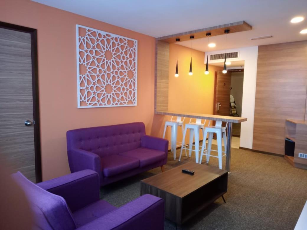 Grand Barakah Hotel Ampang  Exteriör bild