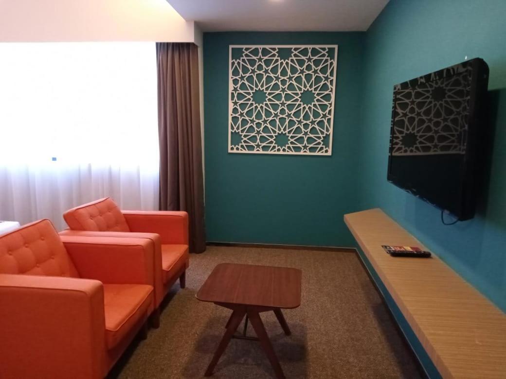 Grand Barakah Hotel Ampang  Exteriör bild