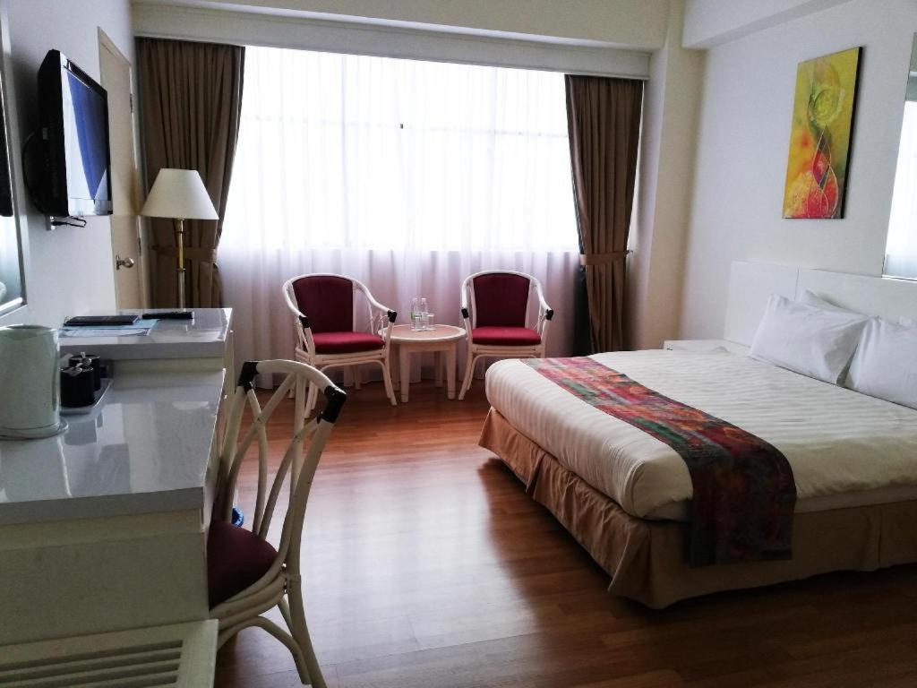Grand Barakah Hotel Ampang  Exteriör bild