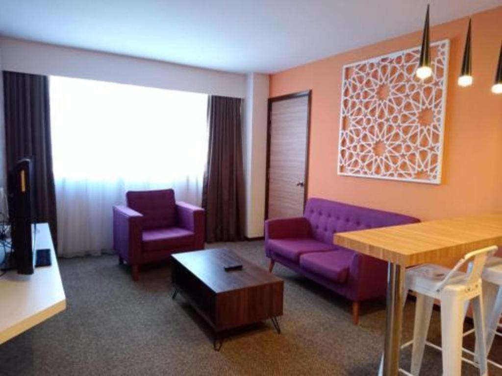 Grand Barakah Hotel Ampang  Exteriör bild