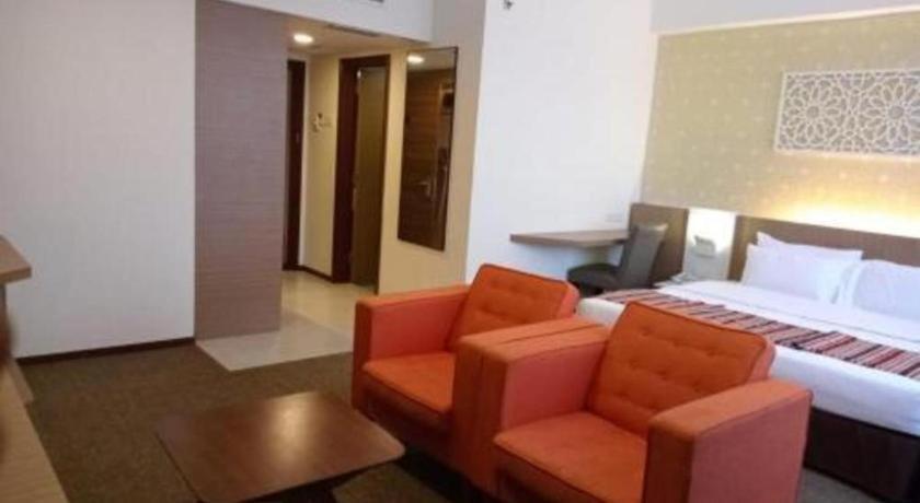 Grand Barakah Hotel Ampang  Exteriör bild