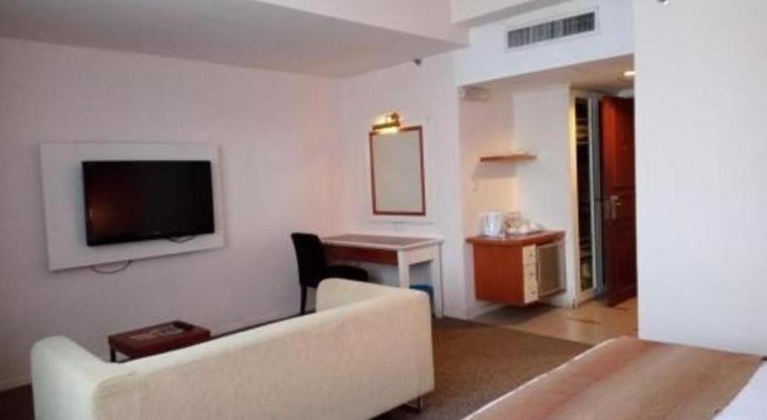 Grand Barakah Hotel Ampang  Exteriör bild